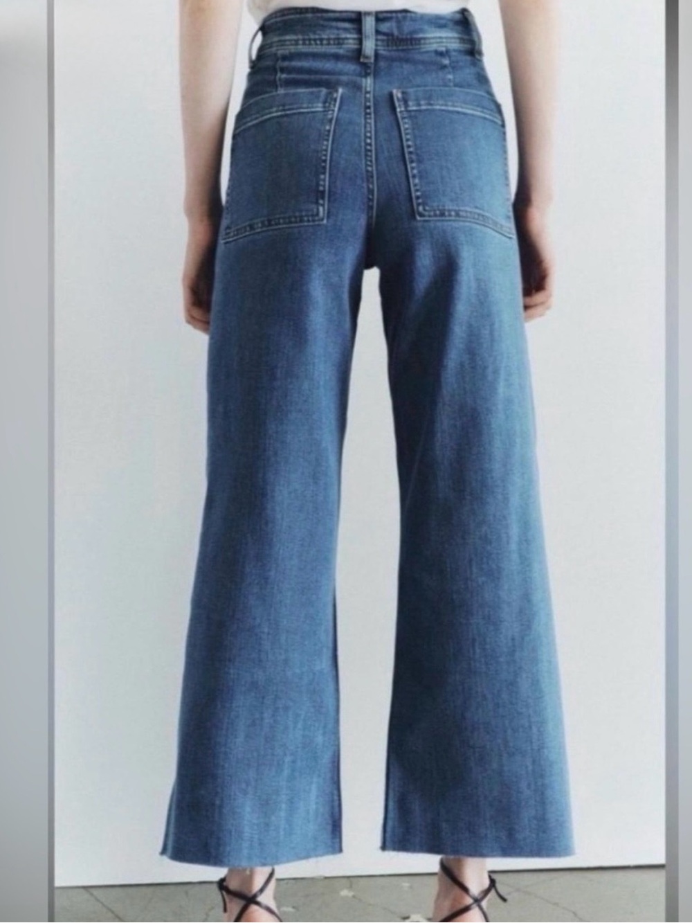 Zara Marine Wide Leg High Rise Cropped Raw Hem Jeans Womens 4 Blue Denim Pockets - Picture 2 of 6